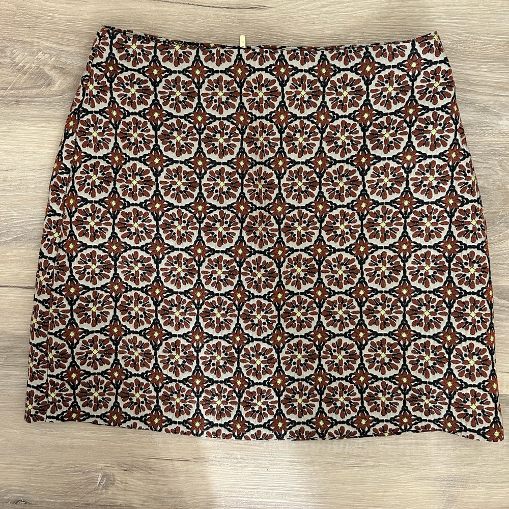 Geometric Flower Pattern Skirt (Size 10) - Picture 1 of 2